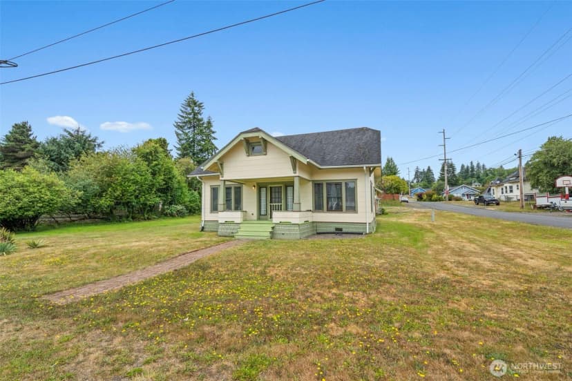 Property photo for 802 May Street, Raymond photo 3