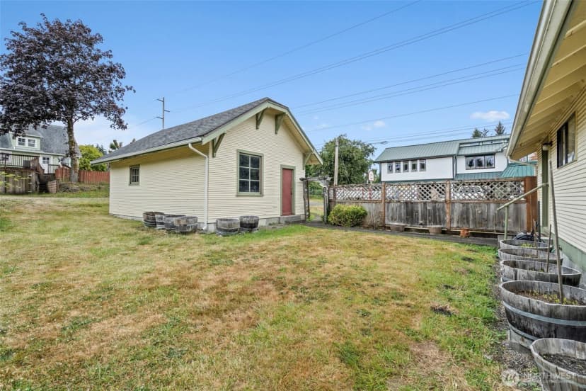 Property photo for 802 May Street, Raymond photo 24