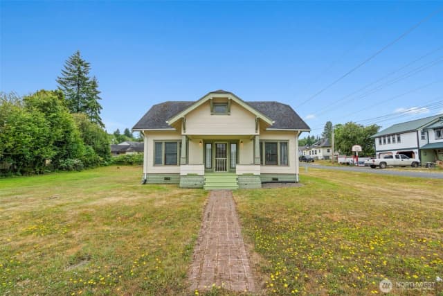 Property photo for 802 May Street, Raymond