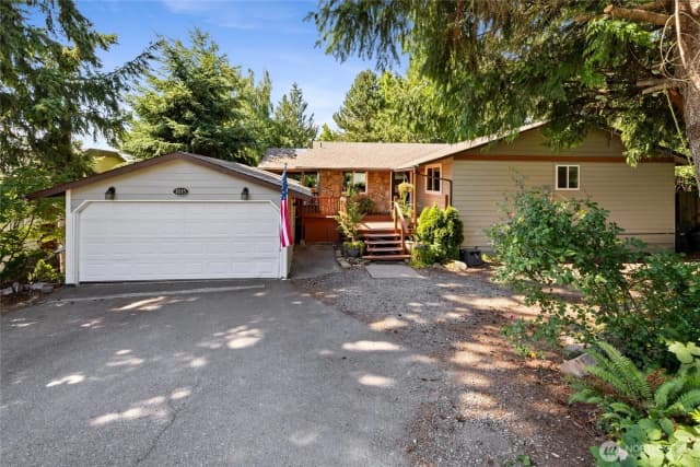 Property photo for 1015 Sequalish Street, Steilacoom