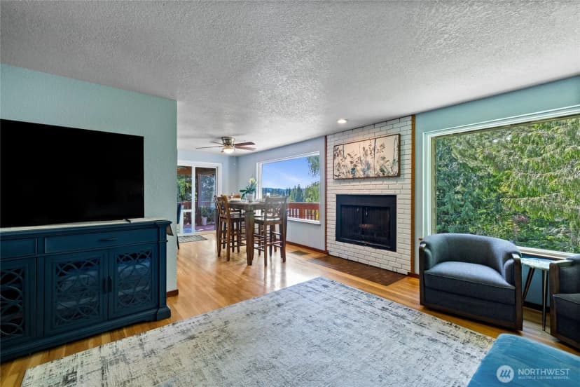 Property photo for 1015 Sequalish Street, Steilacoom photo 9