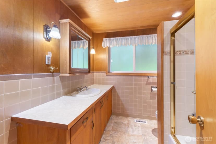 Property photo for 34412 Mountain Highway E, Eatonville photo 13