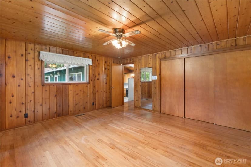 Property photo for 34412 Mountain Highway E, Eatonville photo 16