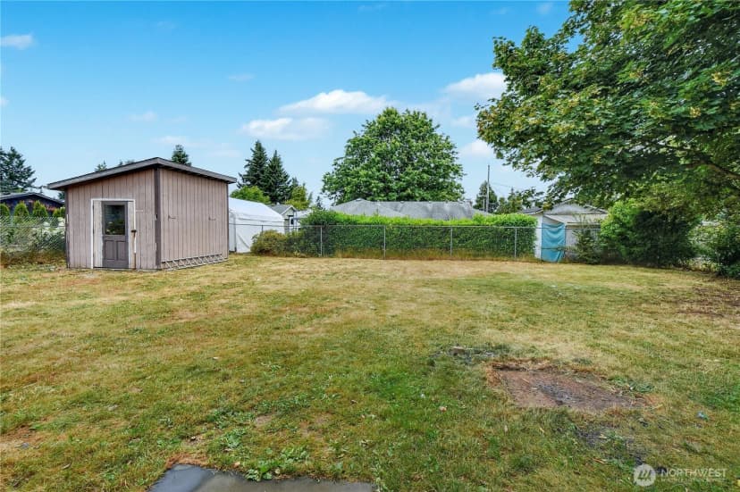 Property photo for 11846 Se 170th Place, Renton photo 16