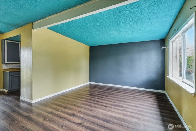 Property photo for 11846 Se 170th Place, Renton photo 2