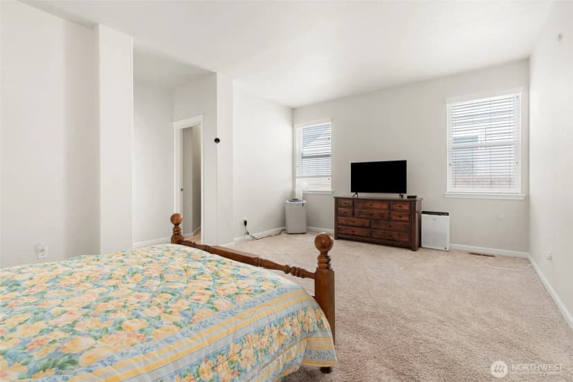 Property photo for 9647 6th Way Se, Lacey photo 29