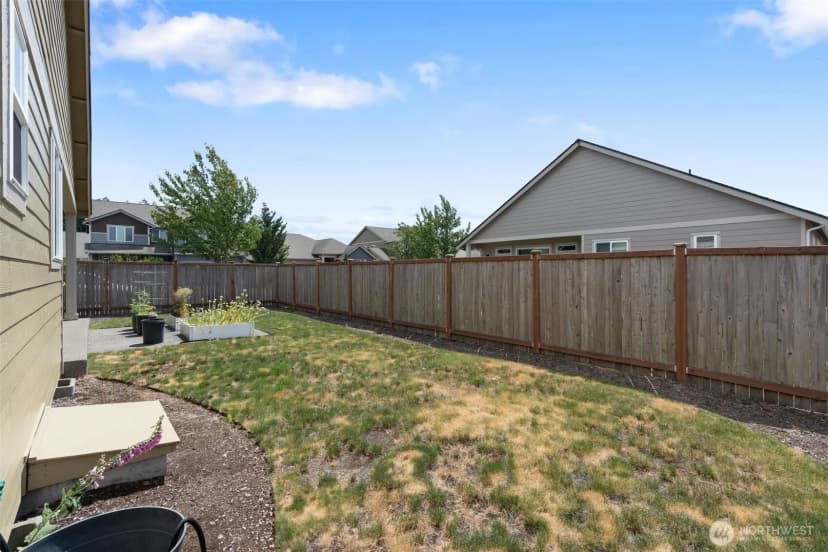 Property photo for 9647 6th Way Se, Lacey photo 37