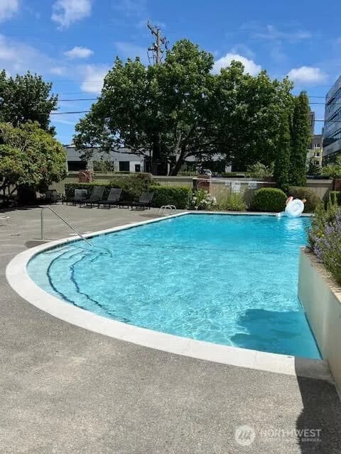 Property photo for 4540 8th Avenue Ne #903, Seattle photo 20