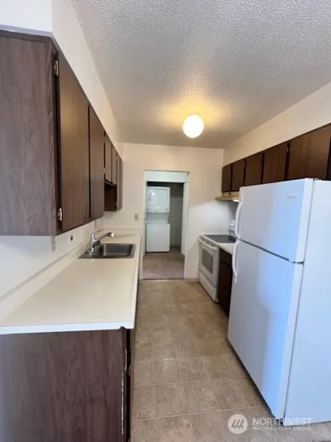 Property photo for 4540 8th Avenue Ne #903, Seattle photo 6