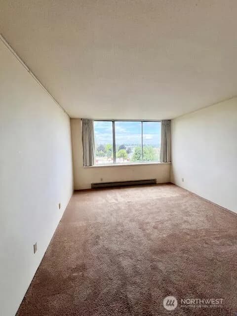 Property photo for 4540 8th Avenue Ne #903, Seattle photo 12