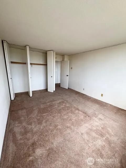 Property photo for 4540 8th Avenue Ne #903, Seattle photo 13