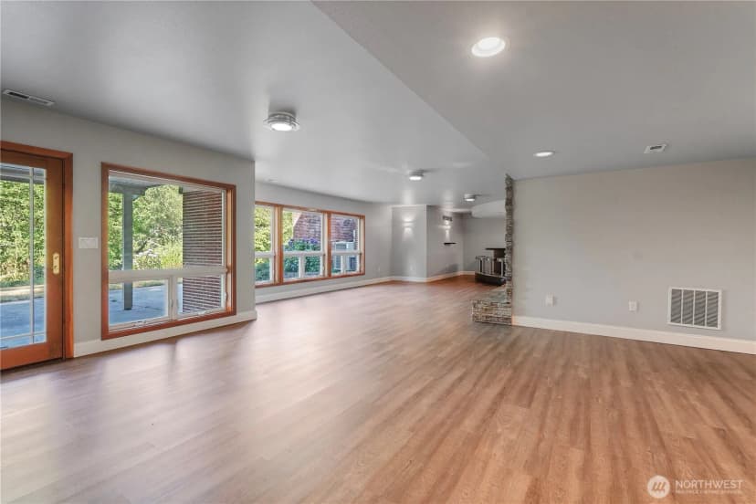 Property photo for 11523 Clover Crest Drive Sw, Lakewood photo 29
