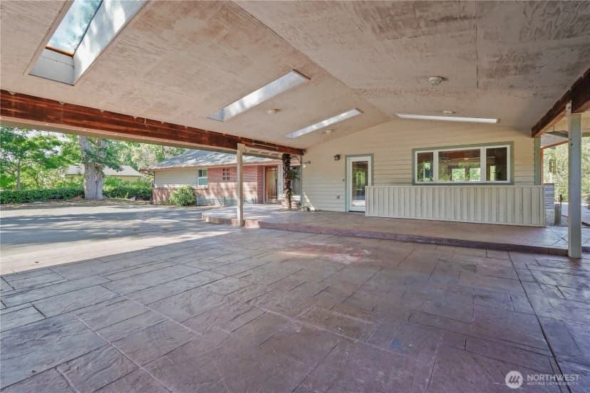 Property photo for 11523 Clover Crest Drive Sw, Lakewood photo 5