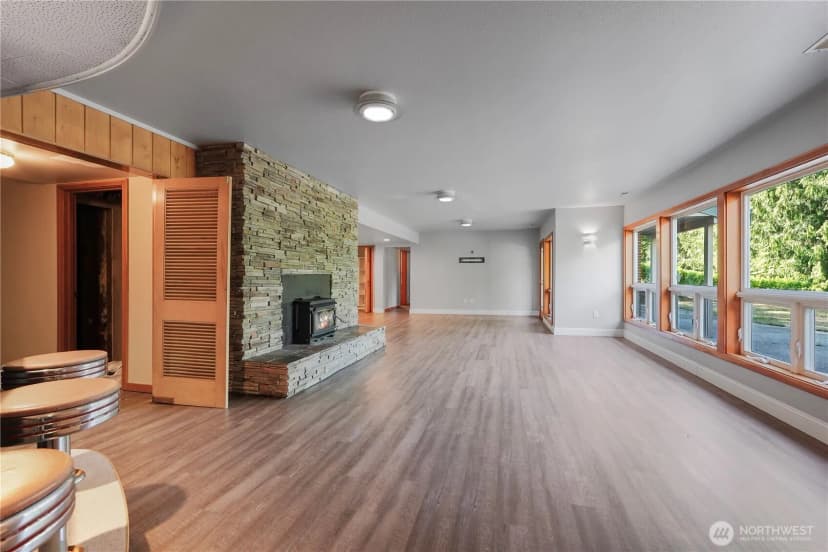 Property photo for 11523 Clover Crest Drive Sw, Lakewood photo 25