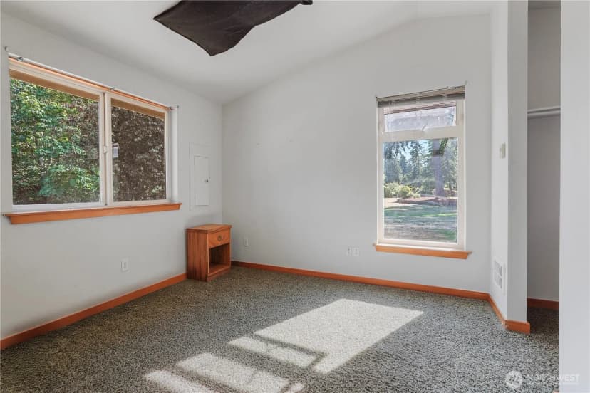 Property photo for 11523 Clover Crest Drive Sw, Lakewood photo 36