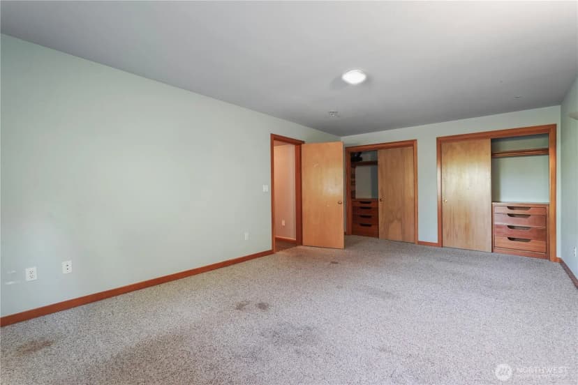 Property photo for 11523 Clover Crest Drive Sw, Lakewood photo 28