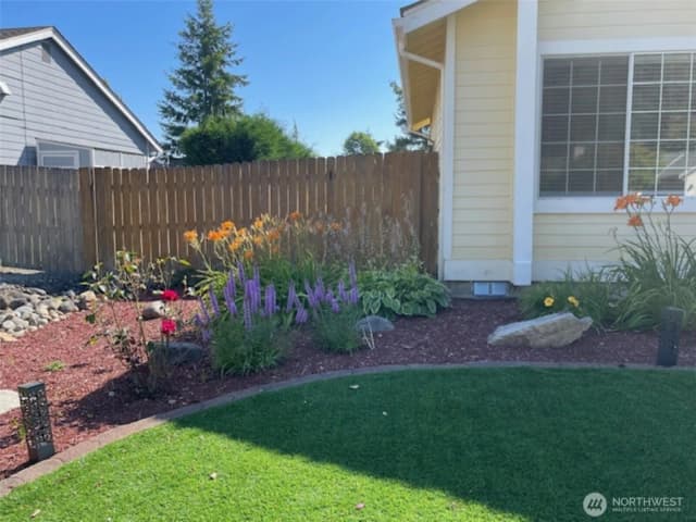 Property photo for 32511 Mckay Lane, Black Diamond photo 4