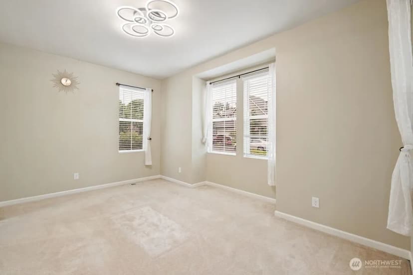 Property photo for 1353 32nd Place Ne, Auburn photo 6