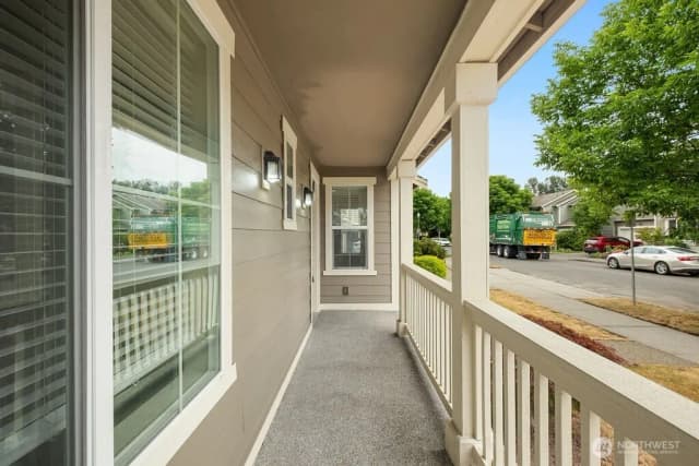 Property photo for 1353 32nd Place Ne, Auburn photo 4