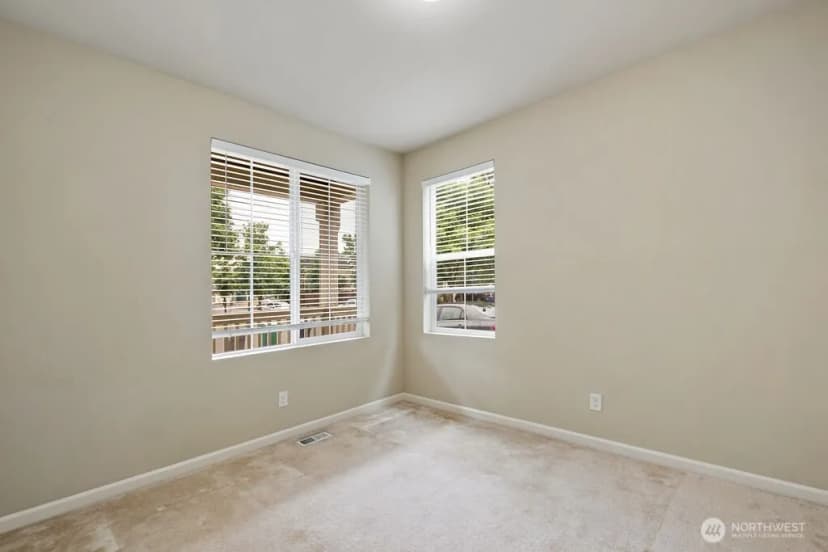 Property photo for 1353 32nd Place Ne, Auburn photo 21