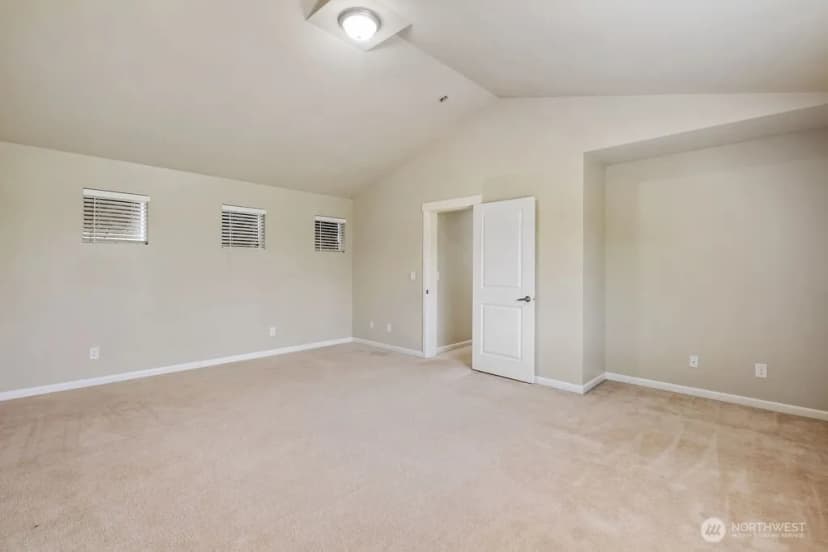 Property photo for 1353 32nd Place Ne, Auburn photo 29