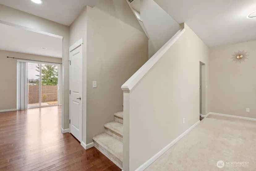Property photo for 1353 32nd Place Ne, Auburn photo 16