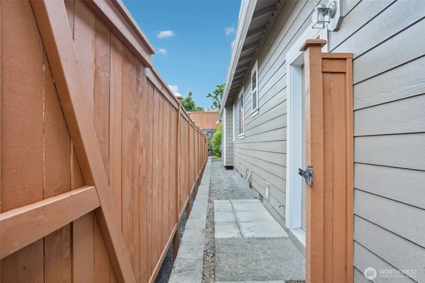 Property photo for 4826 Bend Drive Ne, Lacey photo 27