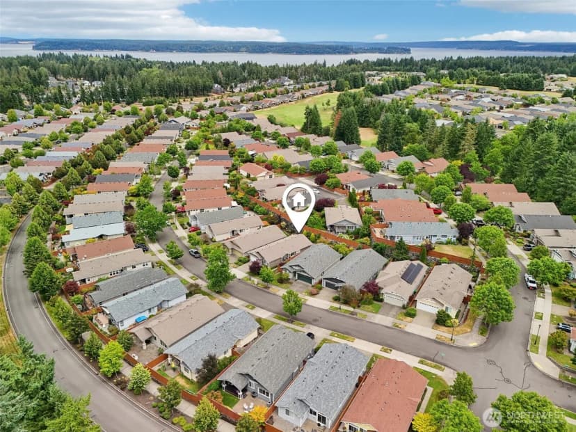 Property photo for 4826 Bend Drive Ne, Lacey photo 30