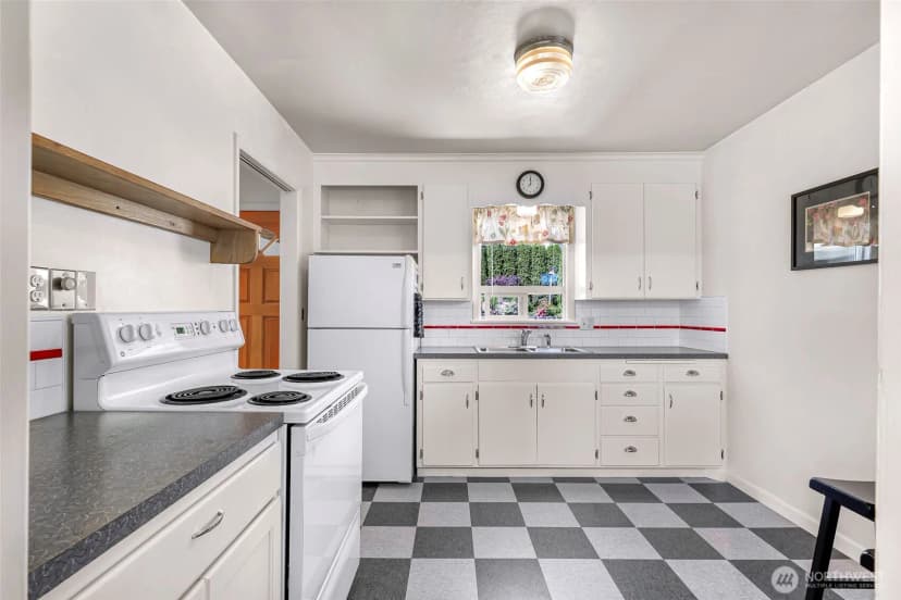 Property photo for 532 Colby Avenue, Everett photo 12