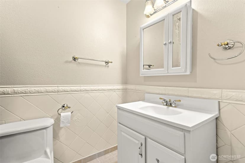 Property photo for 7523 13th Avenue Se, Lacey photo 11