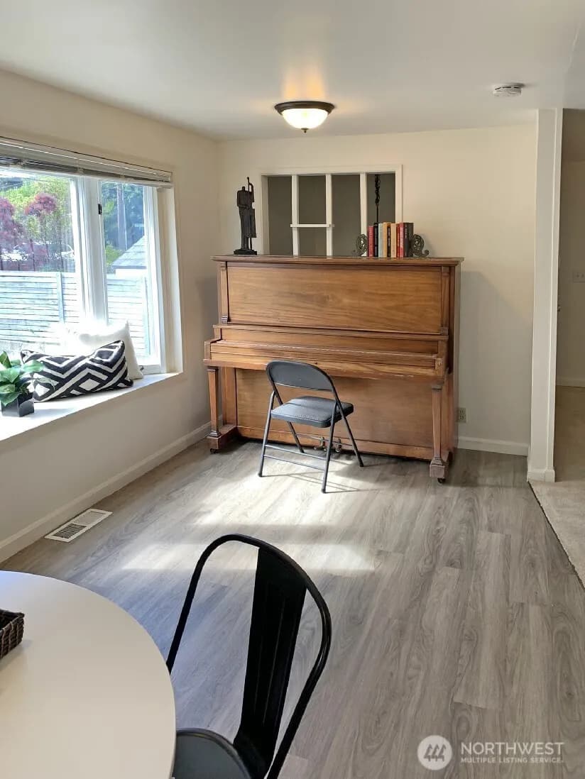 Property photo for 5910 21st Avenue Sw, Seattle photo 19