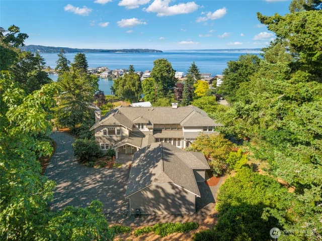 Property photo for 10319 Ne Lafayette Avenue, Bainbridge Island