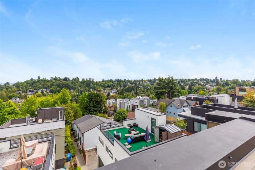 Property photo for 140 26 Avenue E, Seattle photo 25