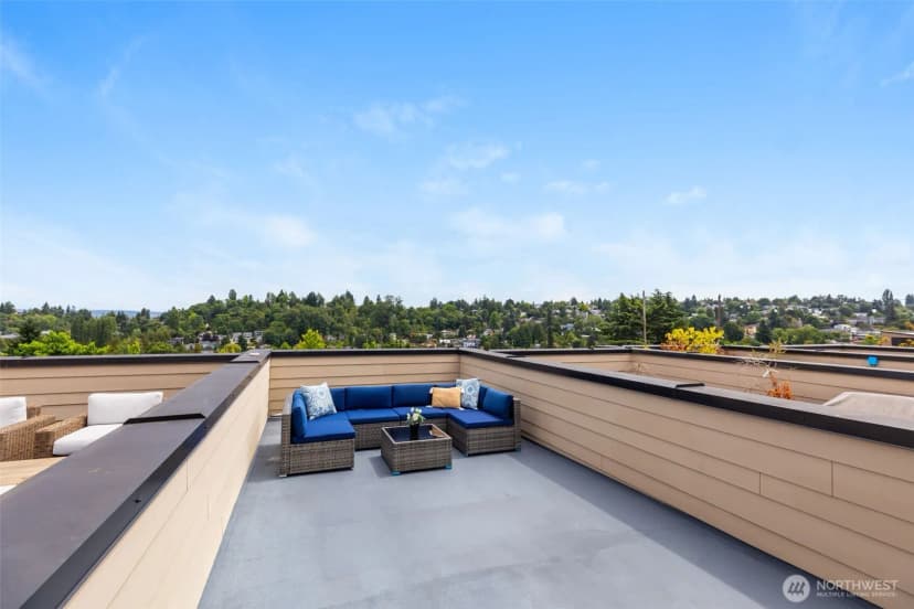 Property photo for 140 26 Avenue E, Seattle photo 23