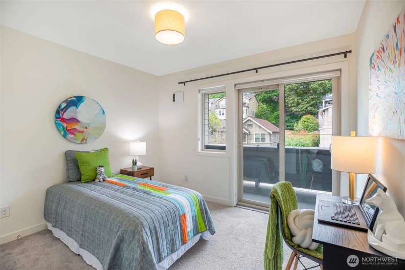 Property photo for 140 26 Avenue E, Seattle photo 16