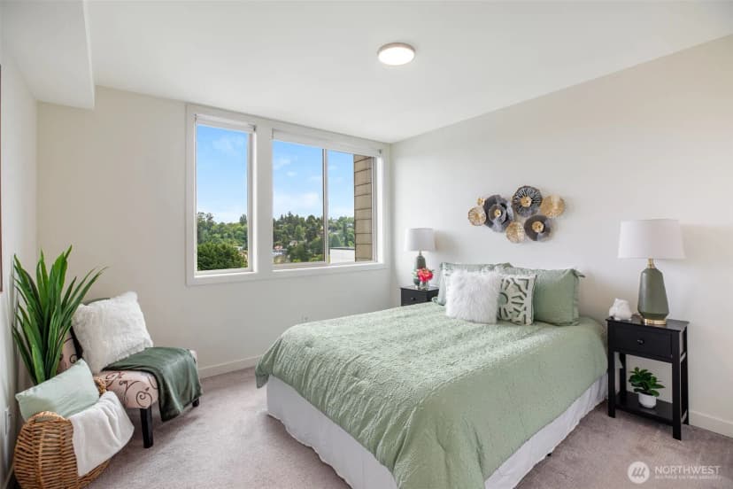 Property photo for 140 26 Avenue E, Seattle photo 10