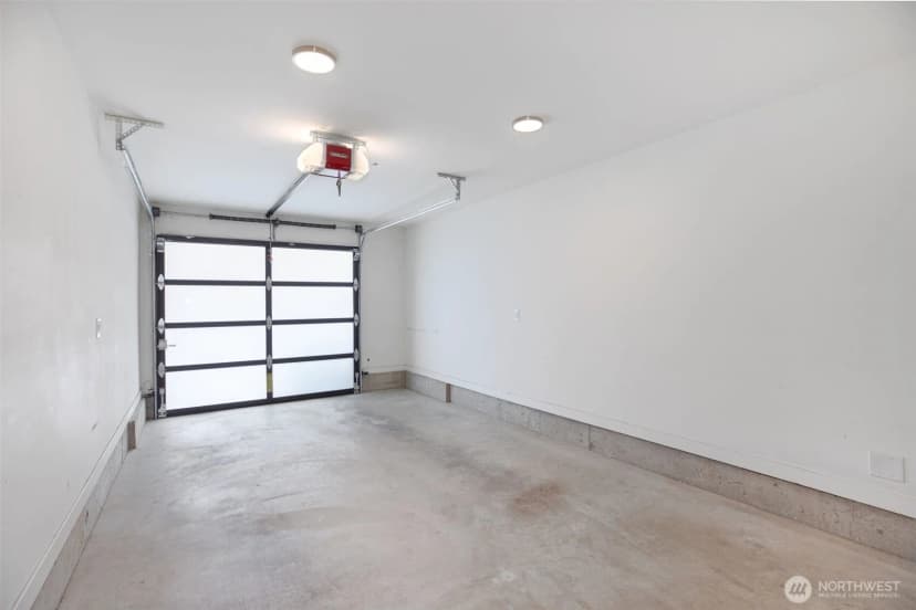 Property photo for 140 26 Avenue E, Seattle photo 19