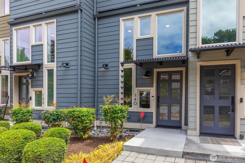 Property photo for 140 26 Avenue E, Seattle photo 26