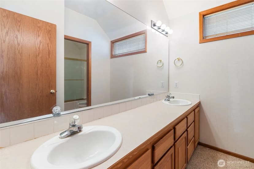 Property photo for 114 Twin Sister Loop, Lynden photo 17