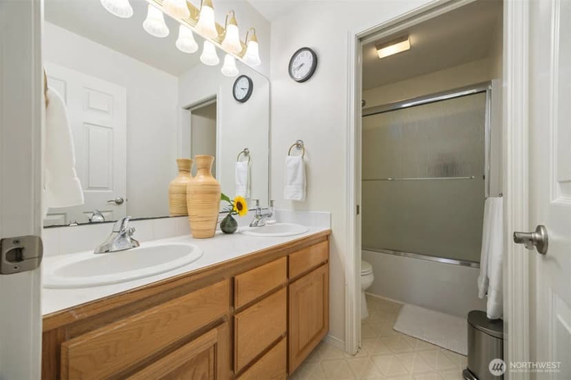 Property photo for 1912 S Colby Court, Bellingham photo 25