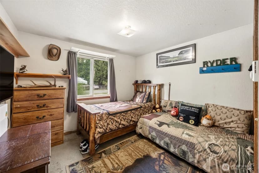 Property photo for 17112 Kinnikinnick Court Se, Yelm photo 11