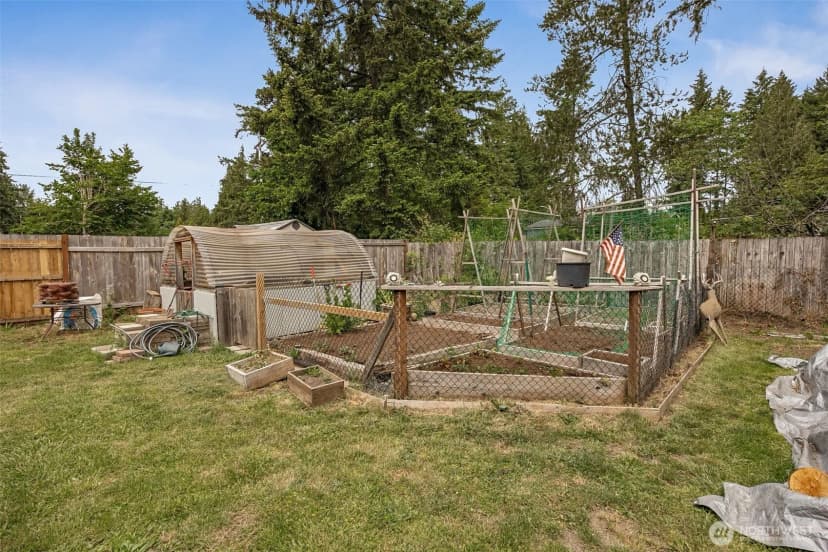 Property photo for 17112 Kinnikinnick Court Se, Yelm photo 16