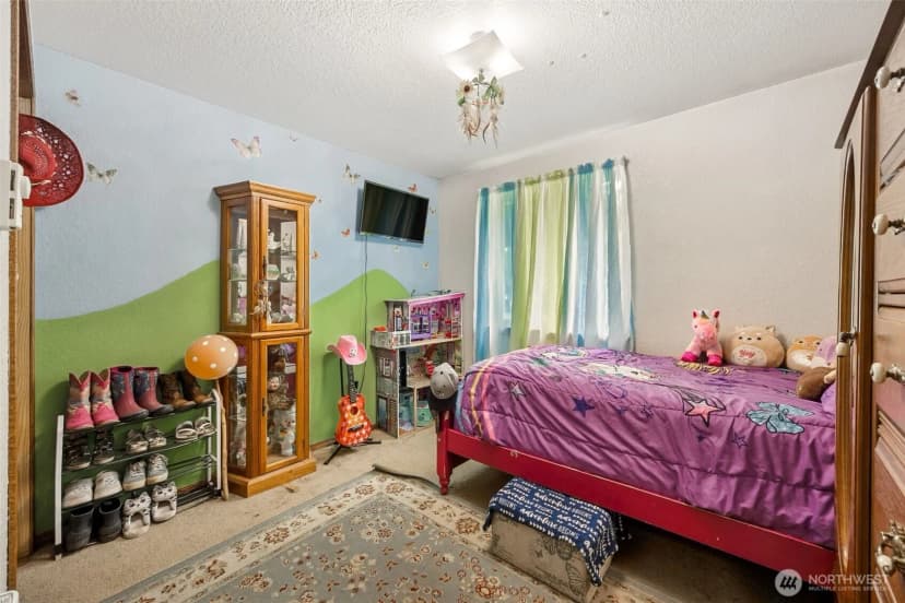 Property photo for 17112 Kinnikinnick Court Se, Yelm photo 12