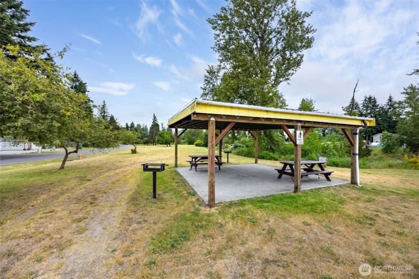Property photo for 17112 Kinnikinnick Court Se, Yelm photo 21
