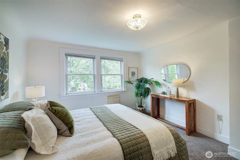 Property photo for 2663 37th Avenue Sw, Seattle photo 22