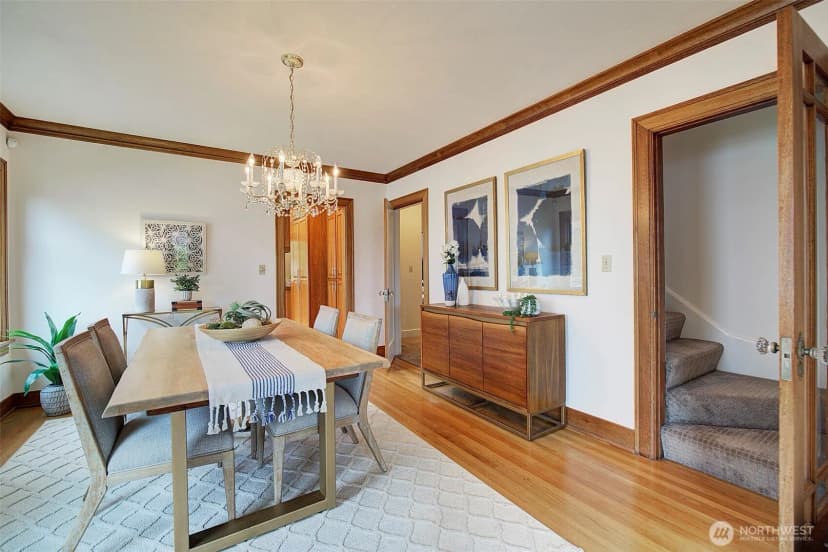 Property photo for 2663 37th Avenue Sw, Seattle photo 9