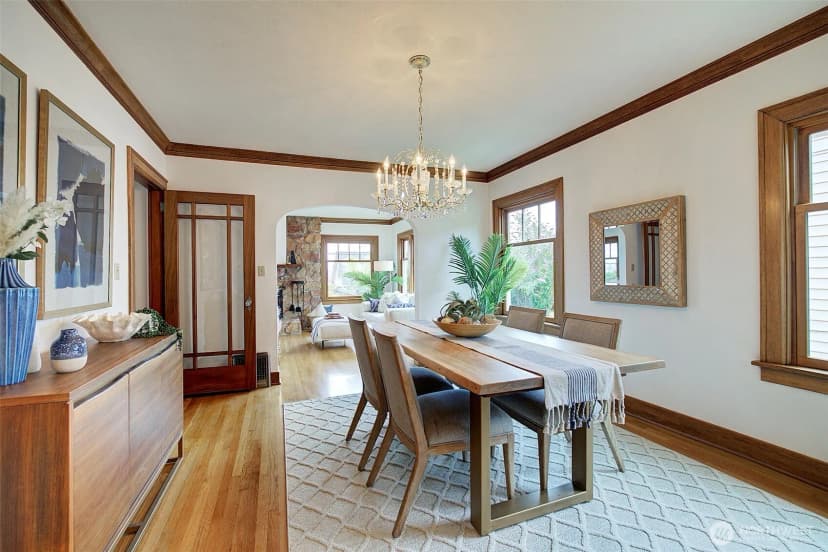 Property photo for 2663 37th Avenue Sw, Seattle photo 11