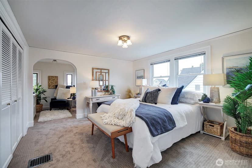 Property photo for 2663 37th Avenue Sw, Seattle photo 18