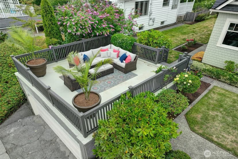 Property photo for 2663 37th Avenue Sw, Seattle photo 30