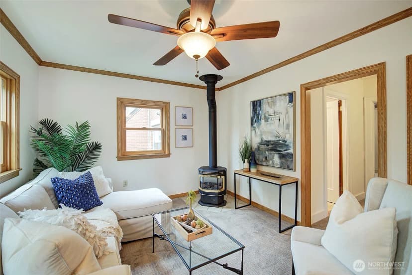 Property photo for 2663 37th Avenue Sw, Seattle photo 16